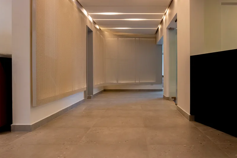 Vista de la habilitacion de oficinas corporativas ejecutada por Dec Constructora