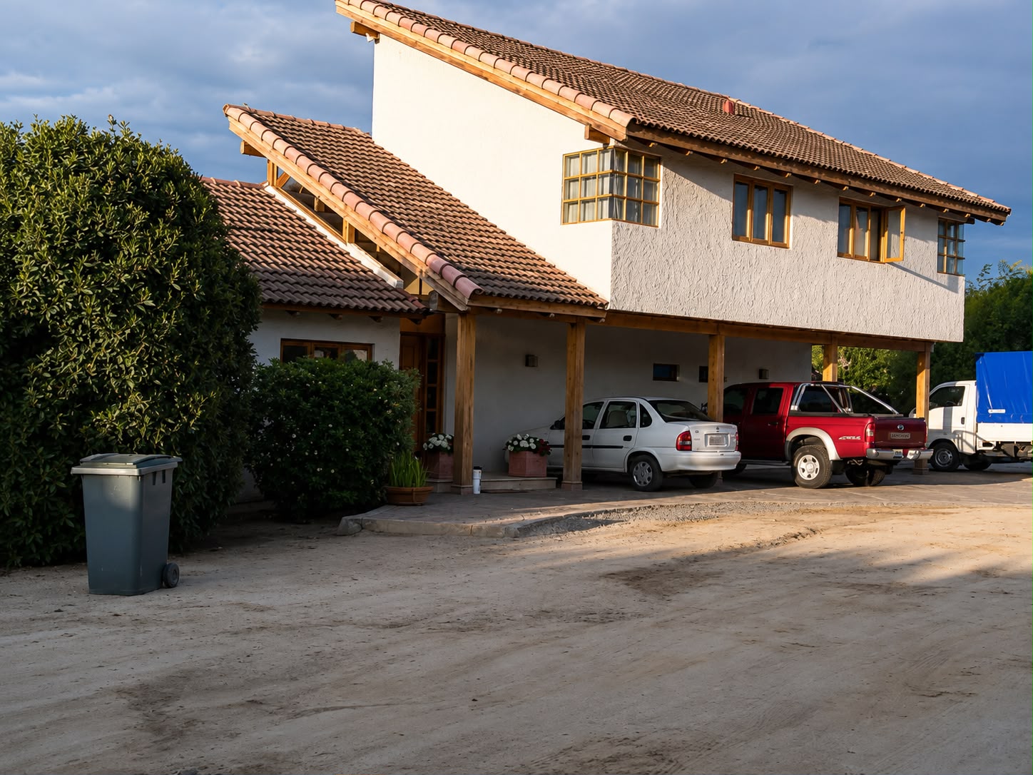 Vista exterior frontal de Casa Valdivia de Paine